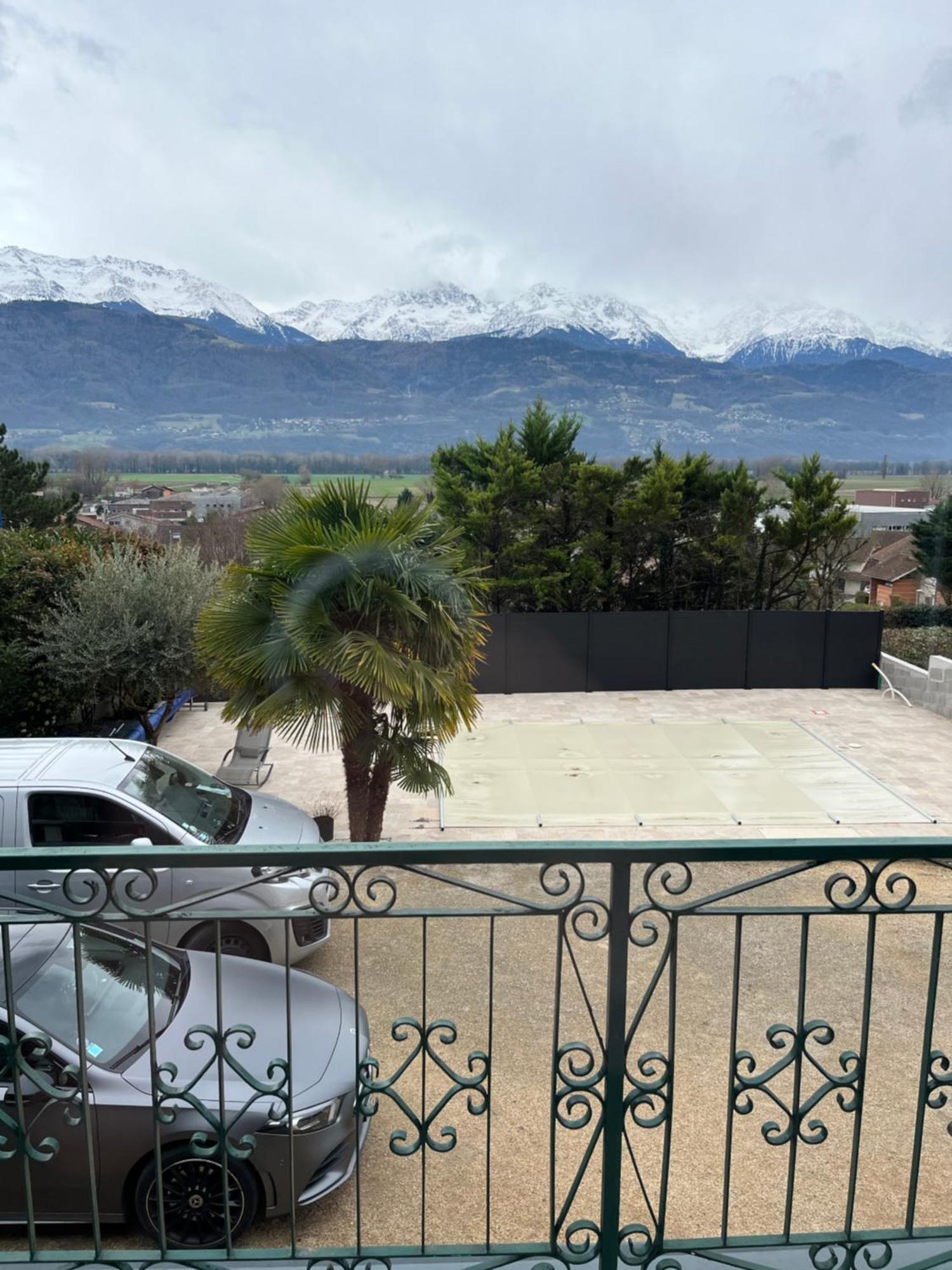 Logement Icare 5Km De Crolles, Soitec , St Lumbin Exterior foto